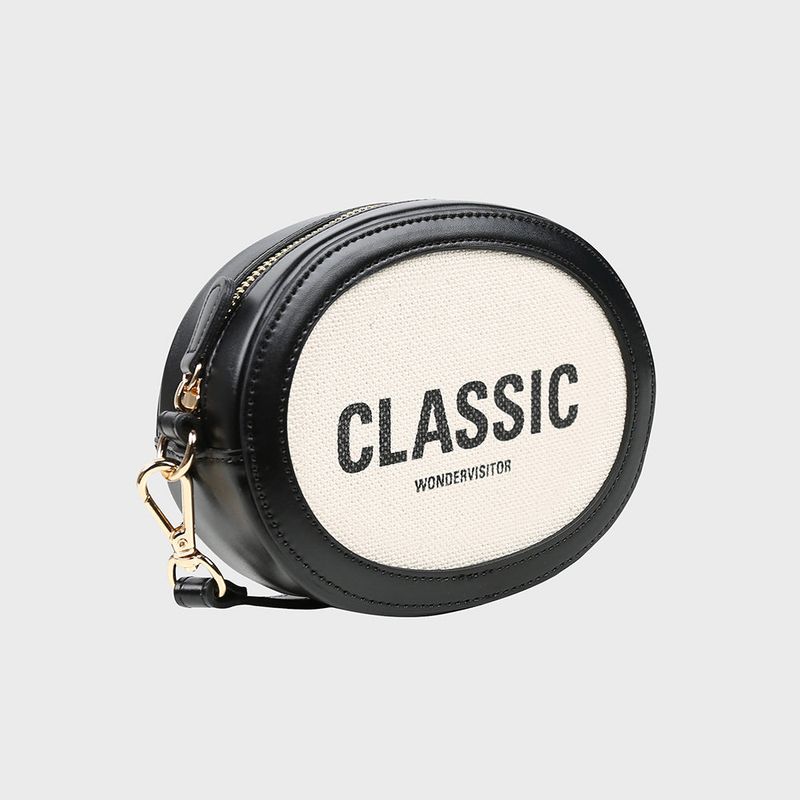 wonder visitor（ワンダービジター）の「Classic oval mini cross bag [Black]（Bags）」