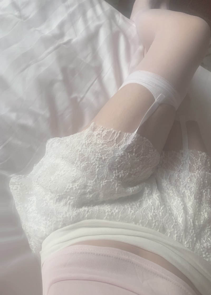 Aishar lace skirt pants (white)