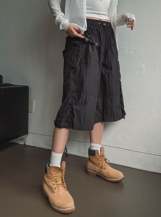 Multi-pocket D-ring Nylon Bermuda Pants