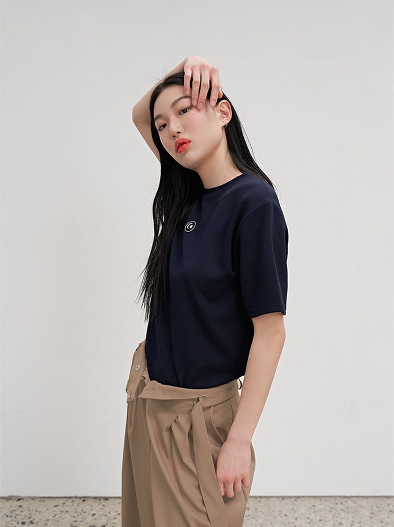 aAke LOGO SHORT SLEEVE T