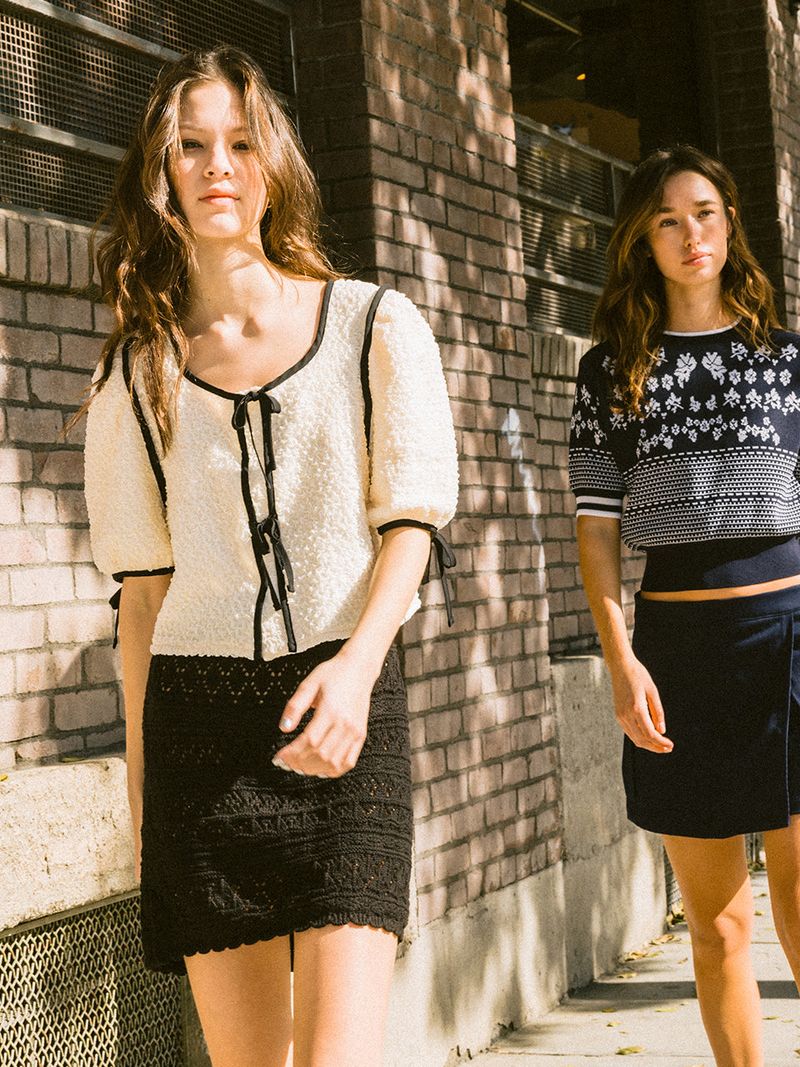 Wrinkle Ribbon Puff Blouse (2colors)