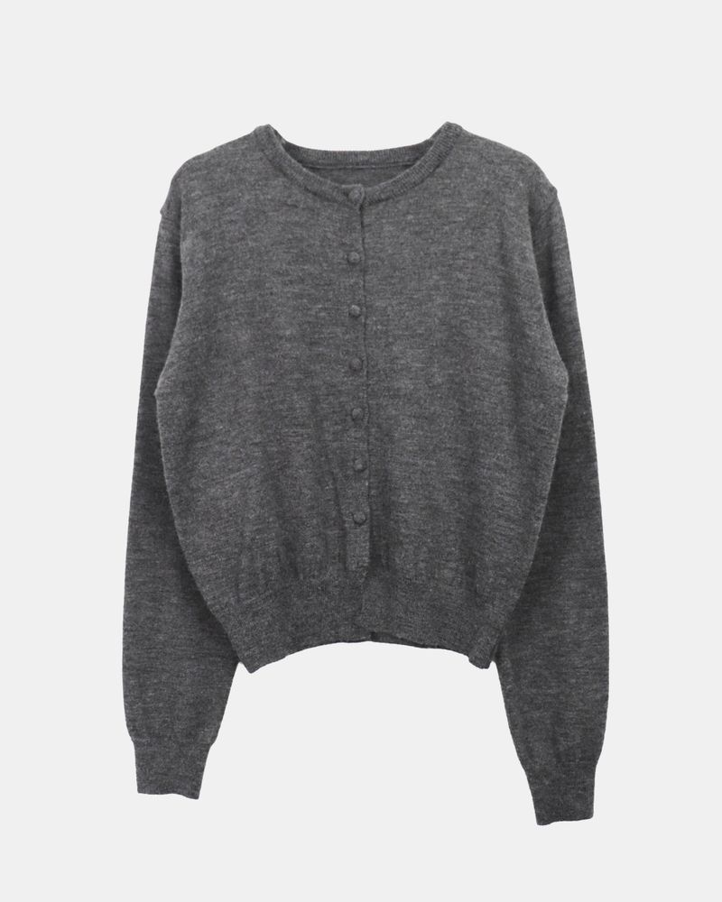 Uran Buttoned Round-Neck Long-Sleeve Cardigan