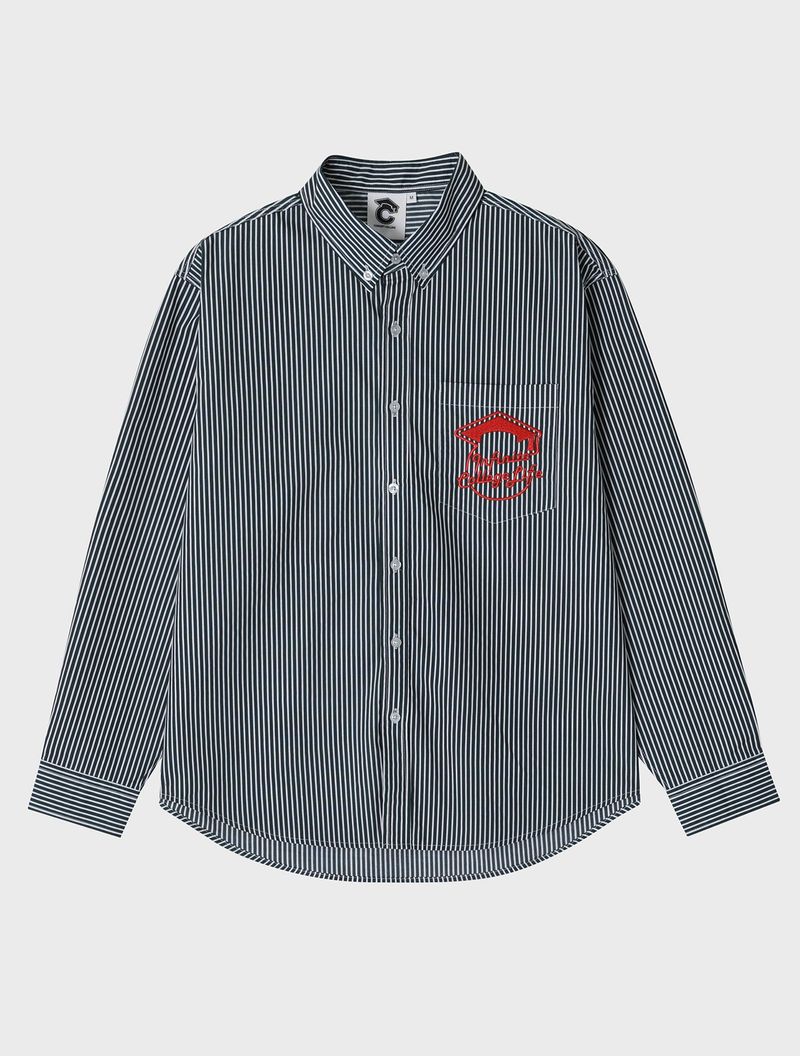 CONCEPT COLLEGE（コンセプトカレッジ）の「インフィニットカレッジロゴワンポケットストライプシャツ / グリーン-ホワイト [Unisex]（トップス）」
