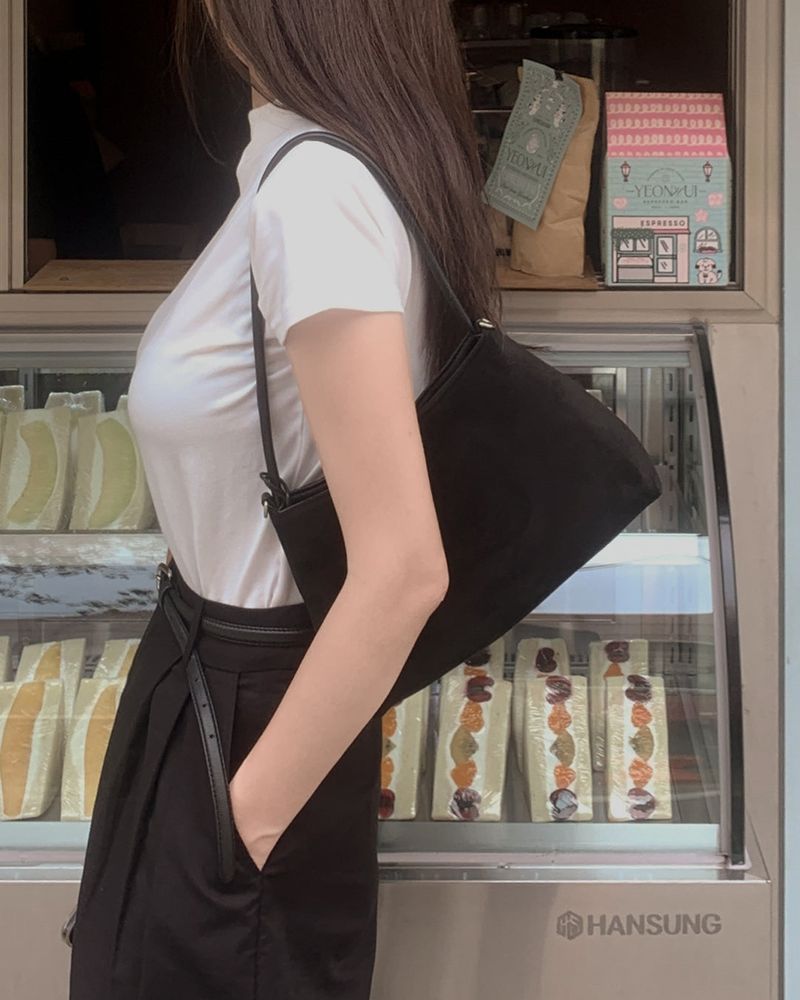 Viven Suede Shoulder Bag
