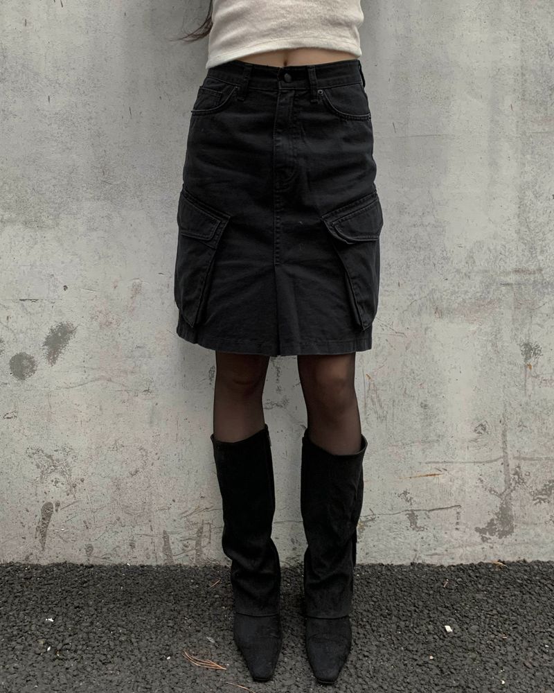 Core cargo skirts