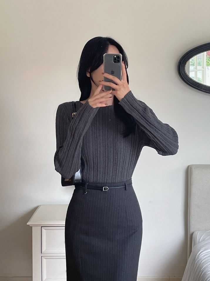 iam mari（アイアム マリ）の「Newton Boatneck Ribbed Knit（Tops）」