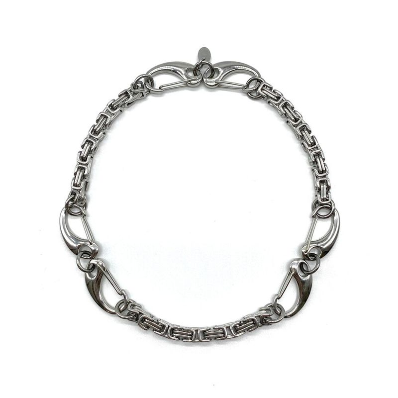 Hard harmony necklace