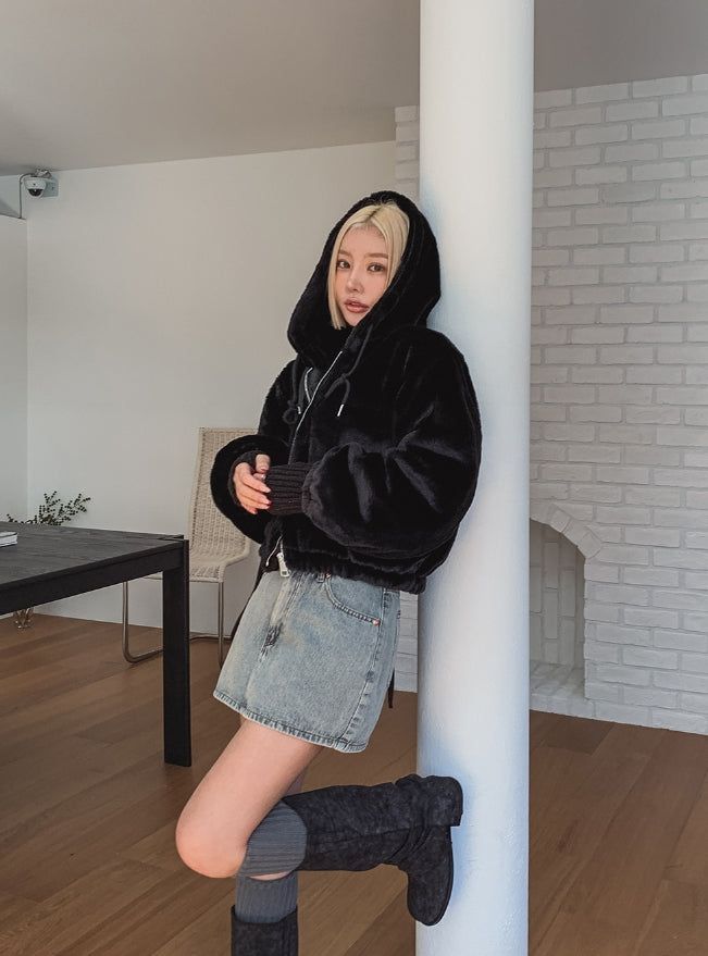 Cardi crop hooded fur jumper