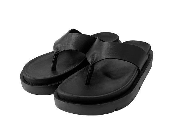 Minimal double sole flip flops