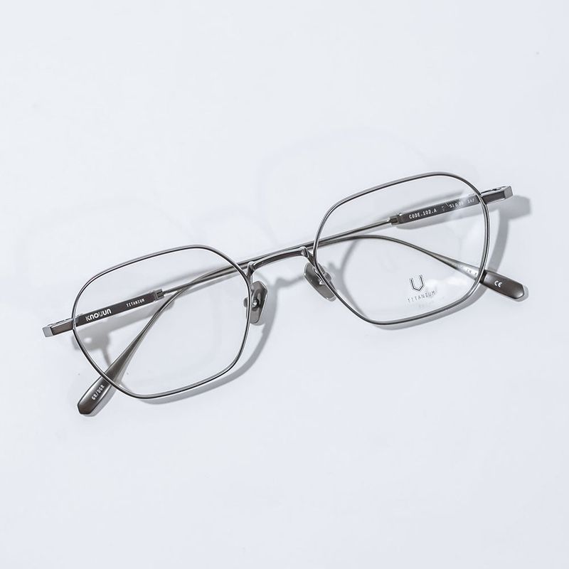 Knouun Square titanium glasses CODE. 102. A Dark Gray