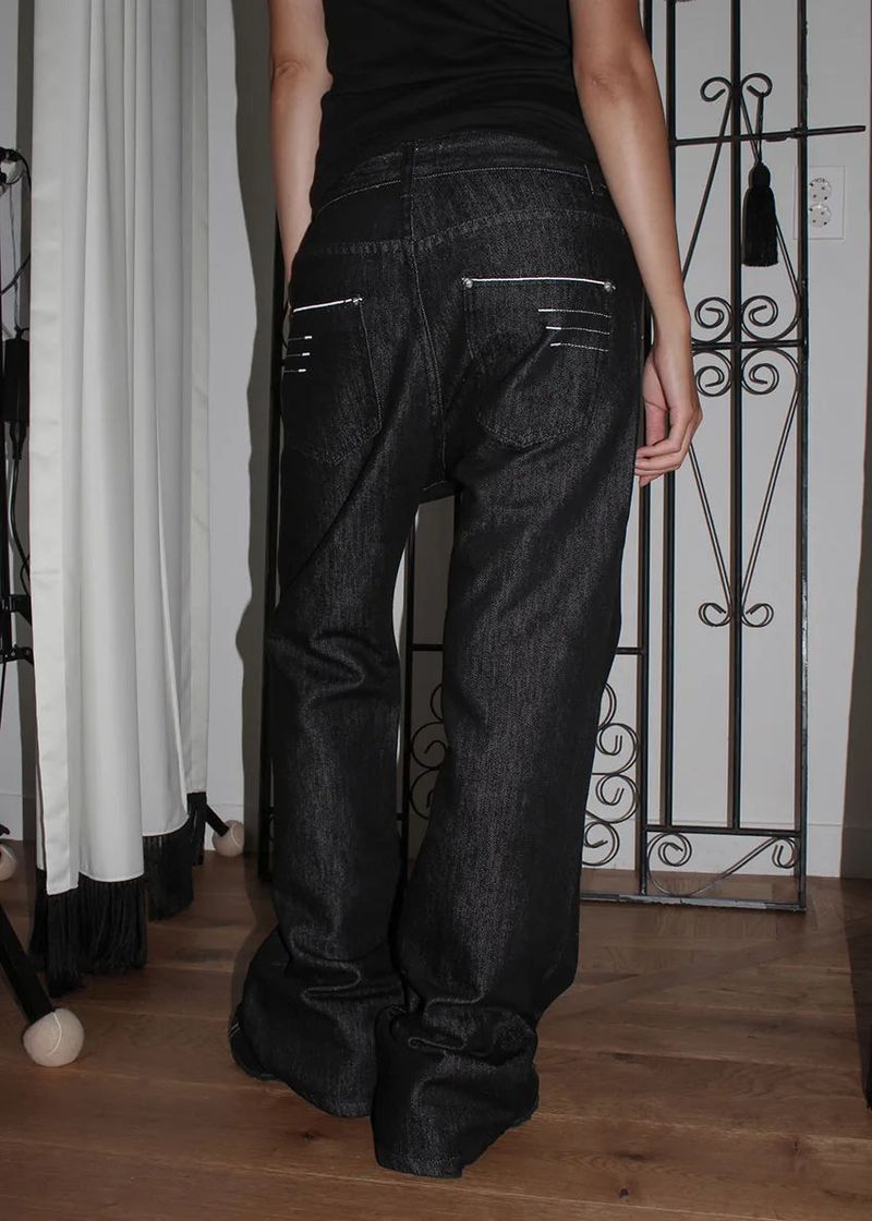 UNISEX) LEATHER STITCH FLARE DENIM (S-L)
