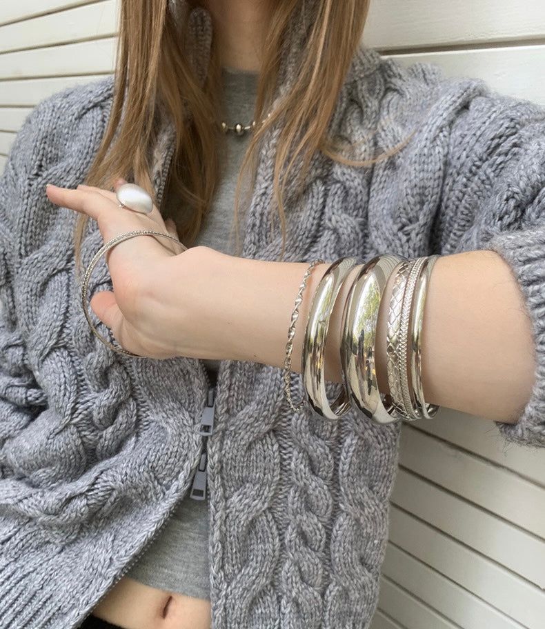 House of haus（ハウス オブ ハウス）の「ミックス シルバー バングル SET（アクセサリー）」