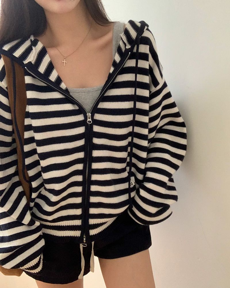 [MADE] Spell Food Border Knit Zip-Up
