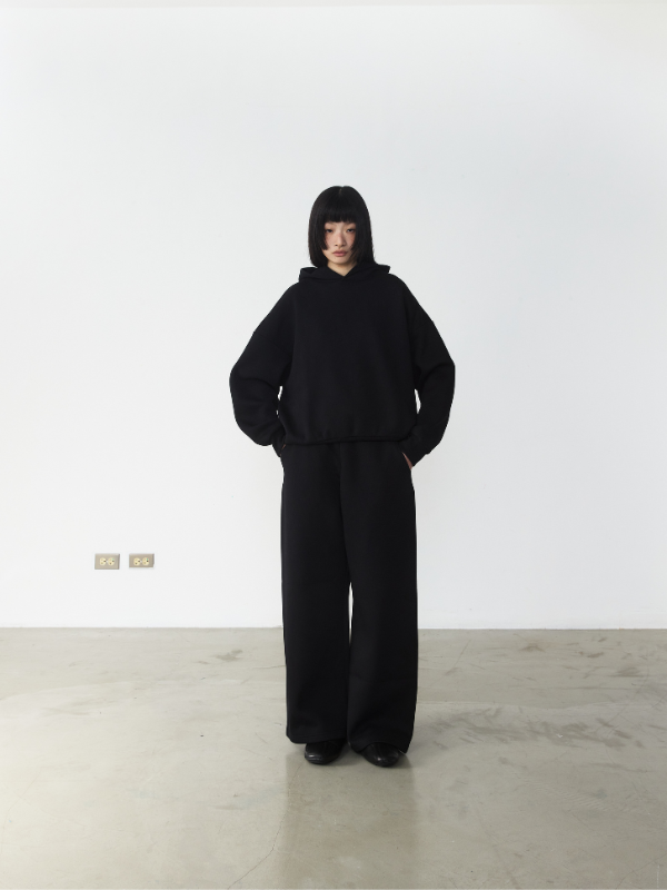 RB13 Cropped Boxy Hoodie