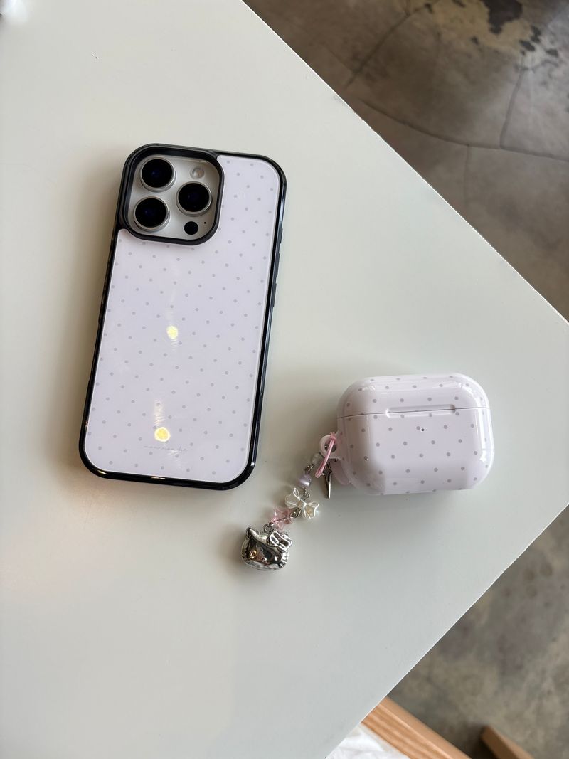 petal dot airpods case