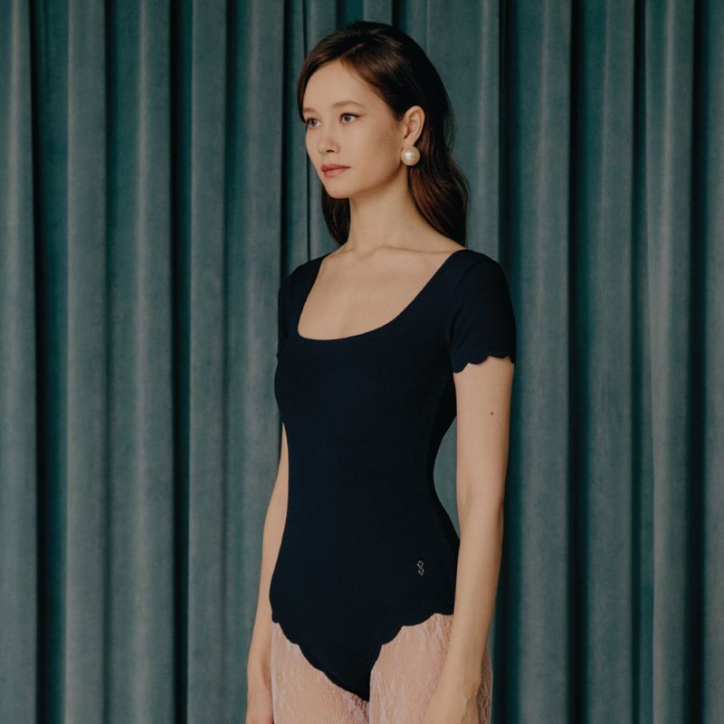 SIGNATUE WAVE ONE PIECE