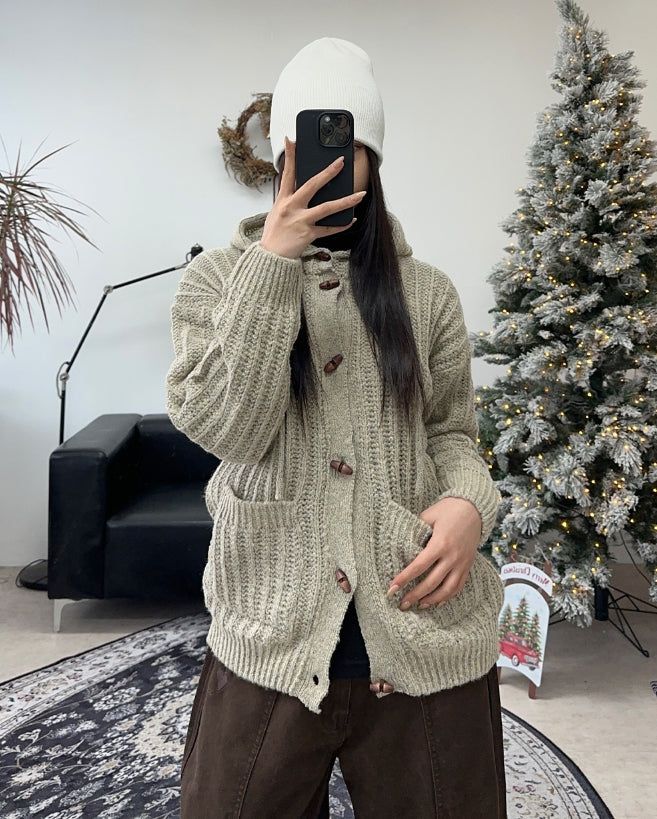 SATIIIZ（サティーズ）の「Ender Toggle Hooded Knit Cardigan（Tops）」