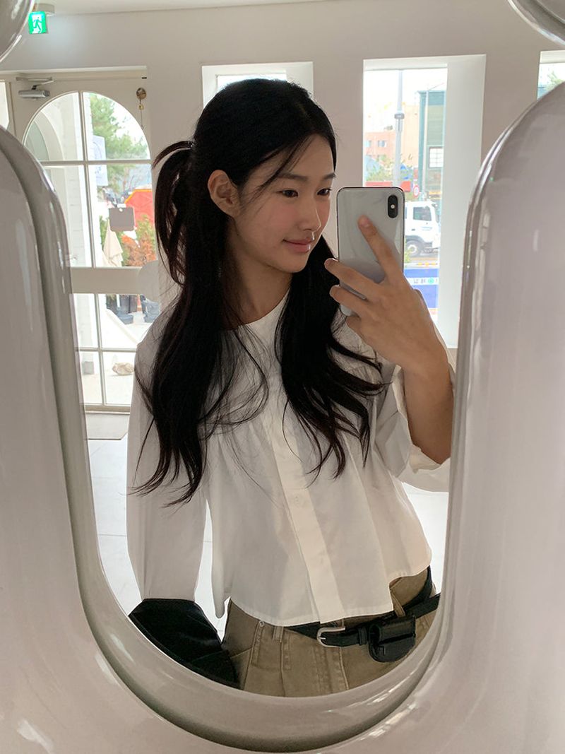 PURE SHIRRING ROUND BLOUSE