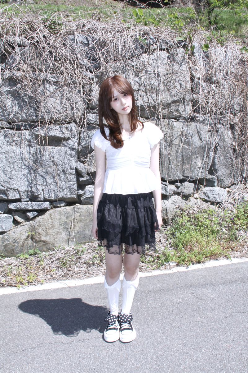 DOT FRILL CANG CANG MINI SKIRT (2COLOR)