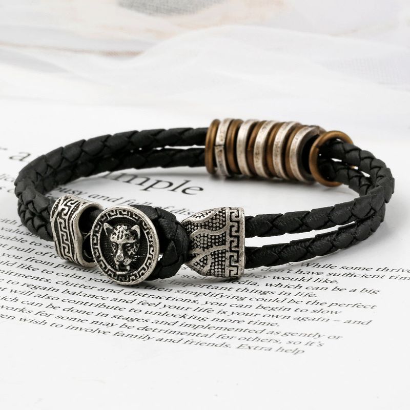 SHOVEOFF（ショーブオフ）の「SVB-197 [Antibes Youngbo wears] Lion Antique Leather Bracelet（Accessories）」