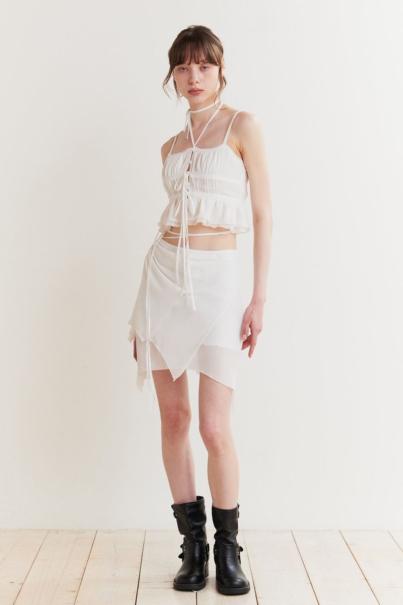 WHISPER BUTTON TOP white