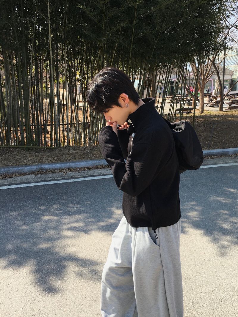 08 Basic Pintuck Wide Sweatpants 4C