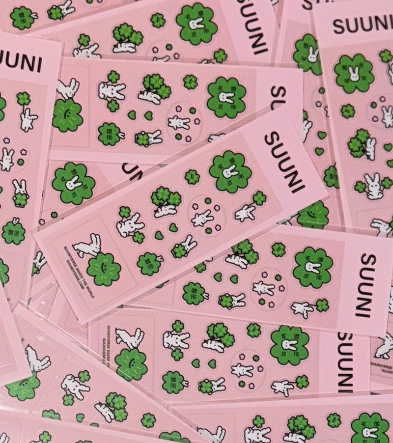 sticker 10 - lucky