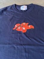 キャップロゴロングスリーブTシャツ