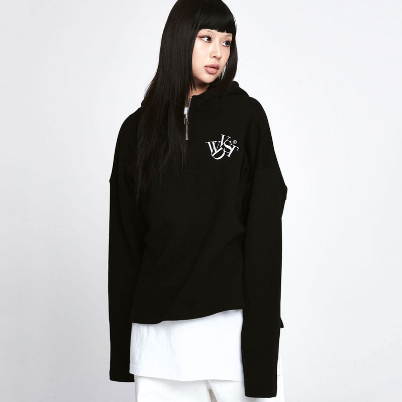 wonder visitor（ワンダービジター）の「22 Logo Hoodie [Black]（Tops）」