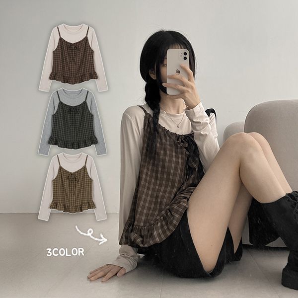hijjoo（ハイチュー）の「チェック ビスチェ + ロングスリーブ Tシャツ セット、ブルーニー フリル ブラウス (3 colors)（トップス）」