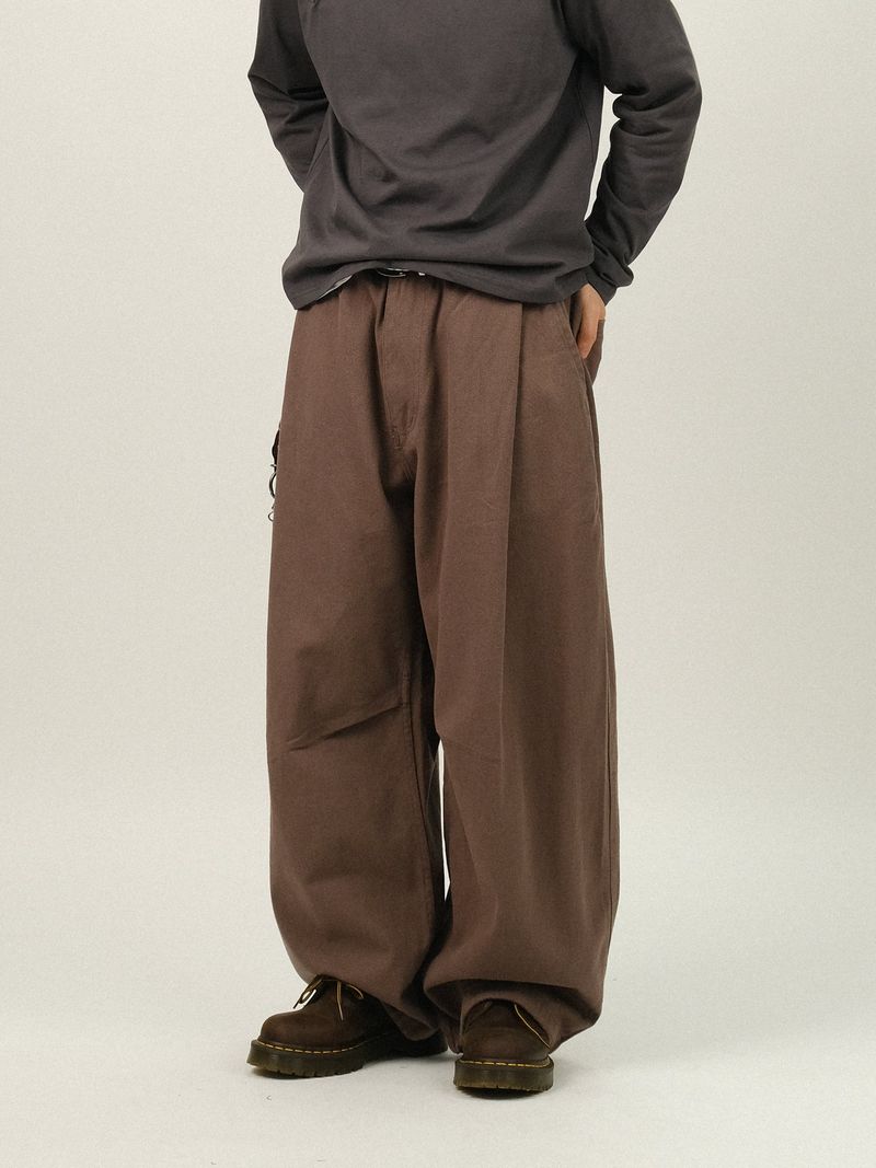 AND Pin-tuck Balloon Pants