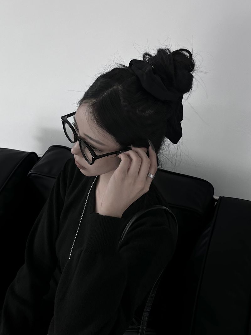flowy ribbon hair scrunchie (2color)