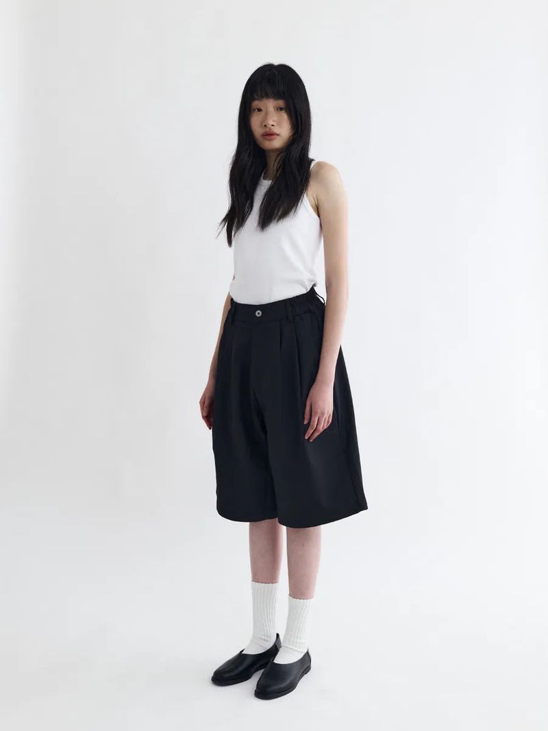 26SS PT5 Cropped Pleated Trousers