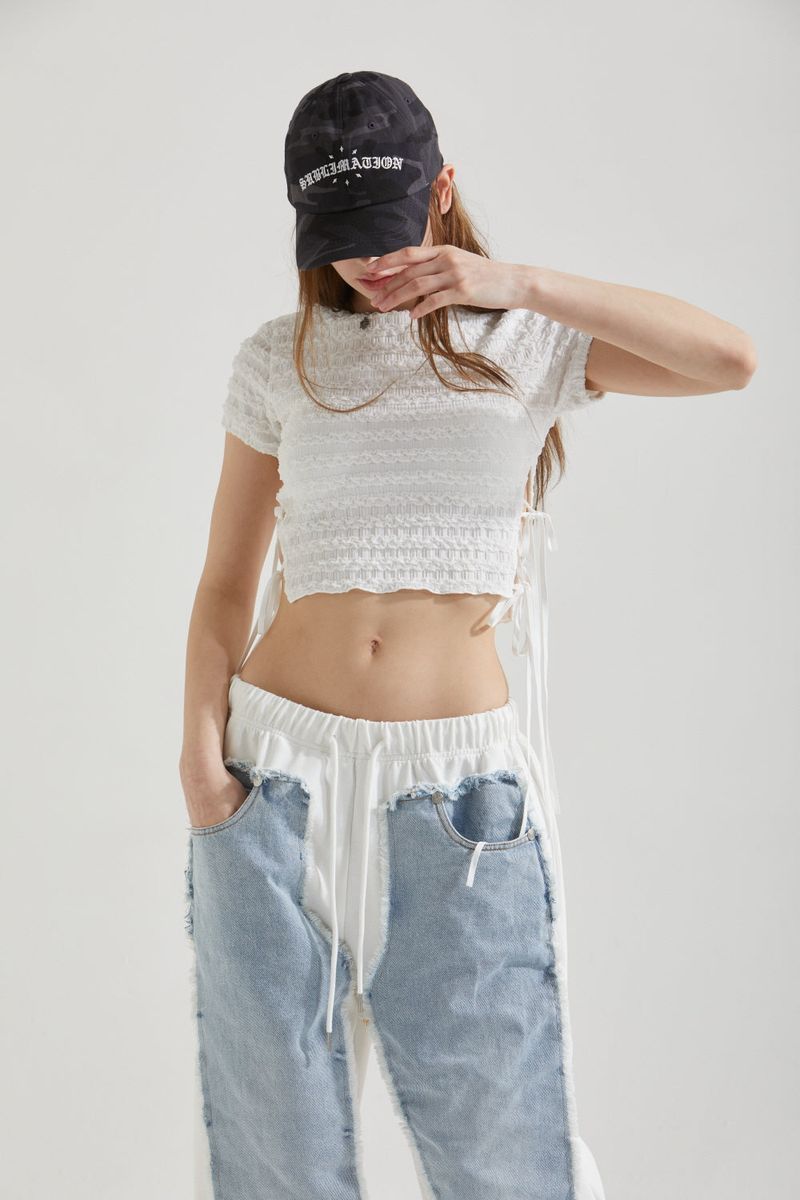 エンボリボンtシャツ