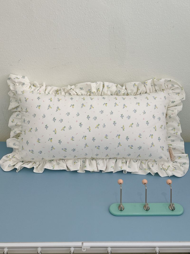 boboz（ボボズ）の「lysianthus frill cushion（インテリア）」