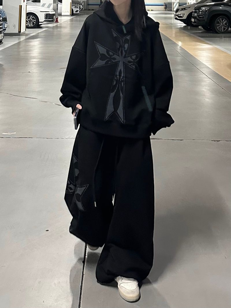 sagging big cross wide pants