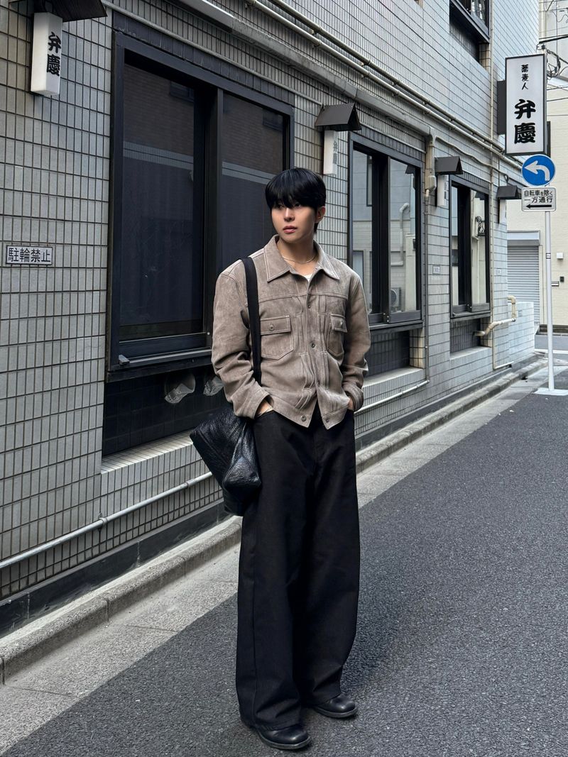 Add suede tracker jacket