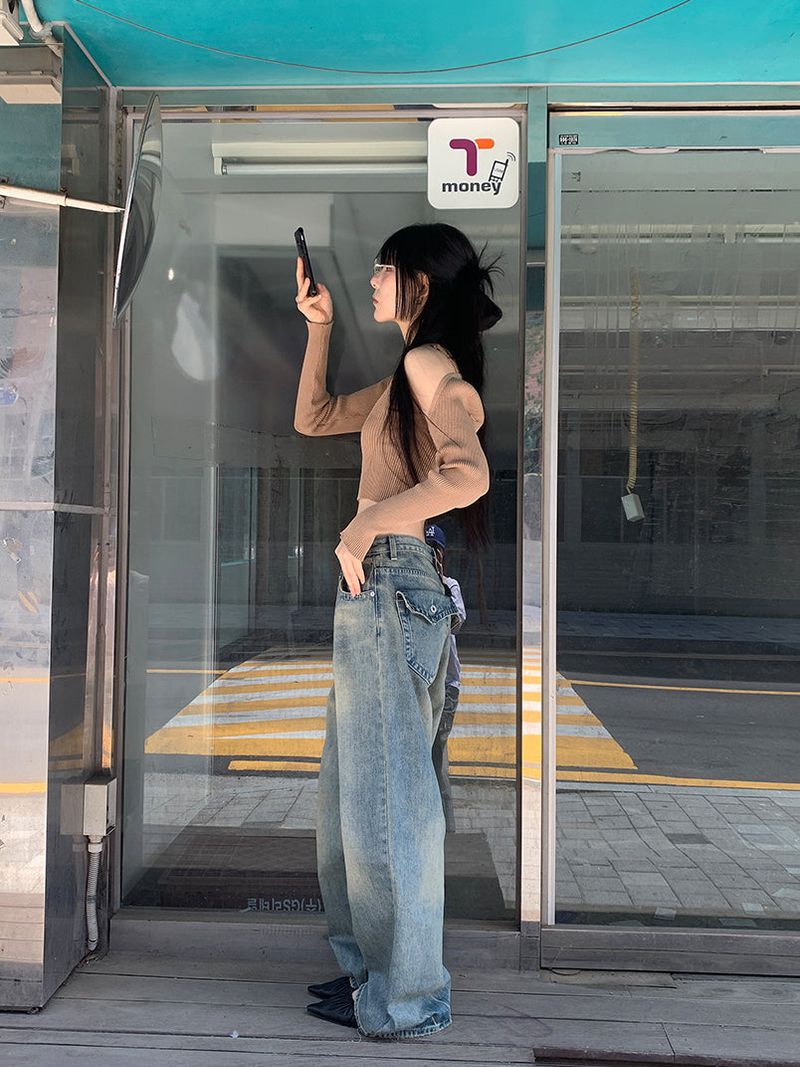 BACK POCKET WIDE JEANS