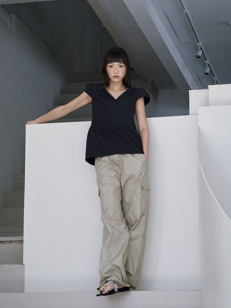 PUFF PIN TUCK BLOUSE [ NAVY ]