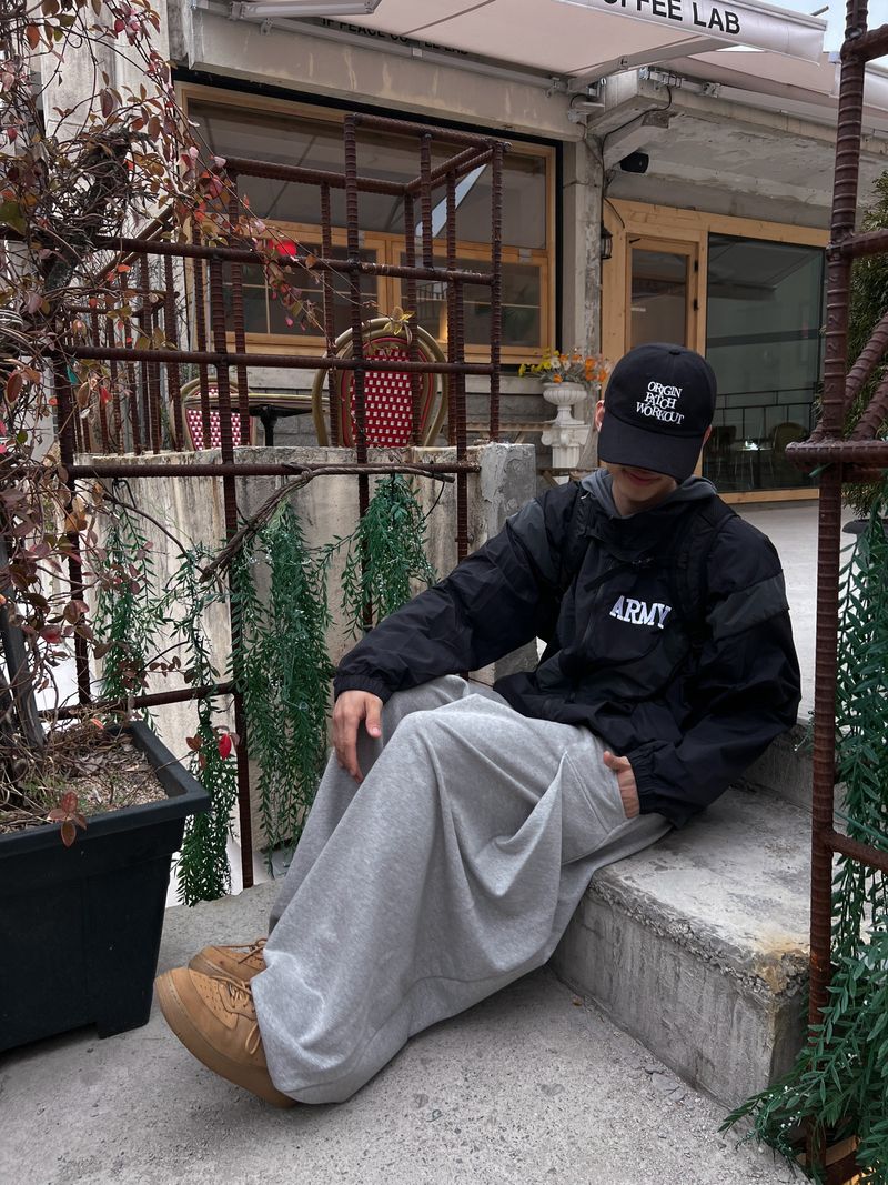 Ami Windbreaker Jacket (2 Colors)
