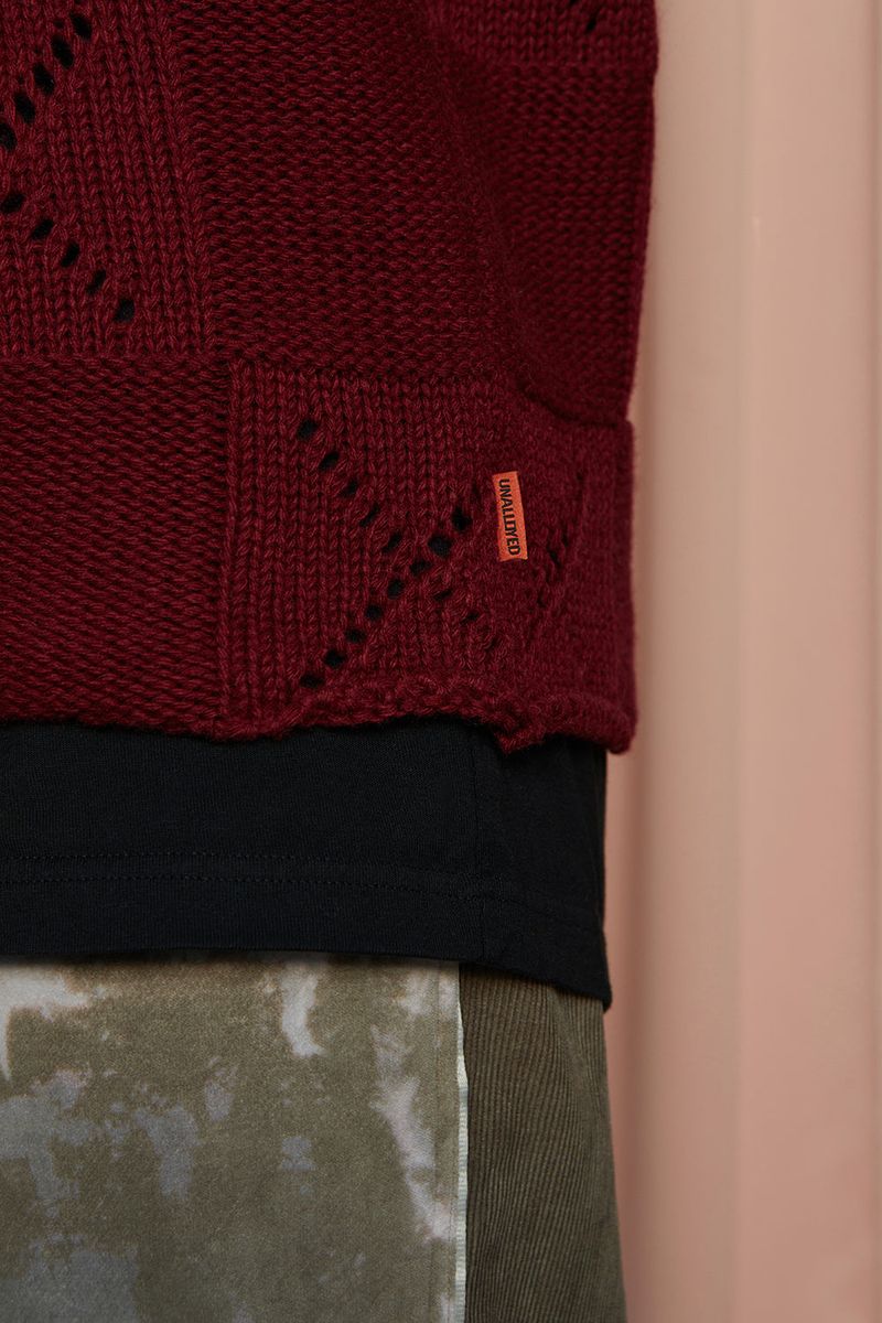 BUTTON ARGYLE KNIT JACKET / WINE