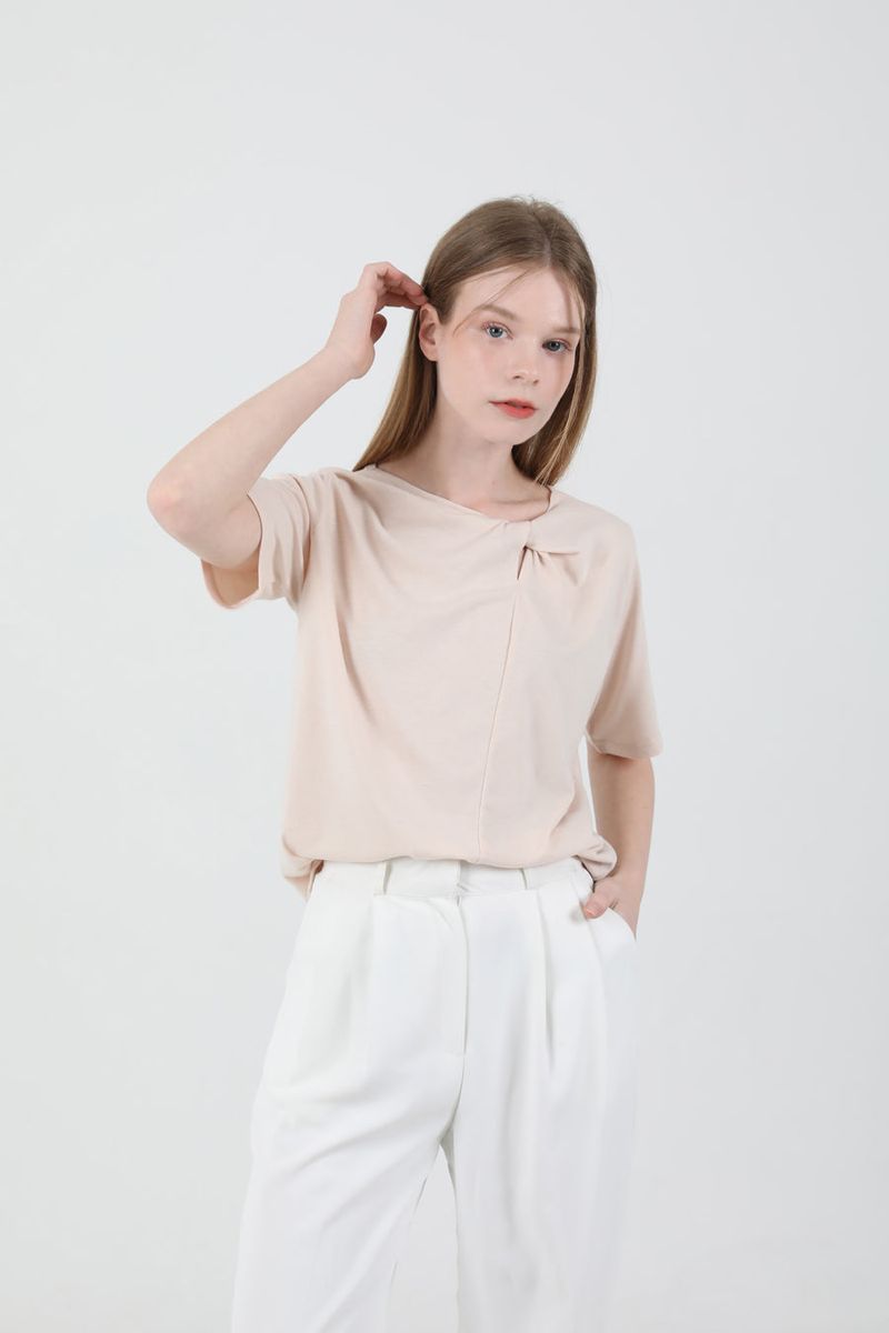 Modern Slit Shirring T-shirt Beige