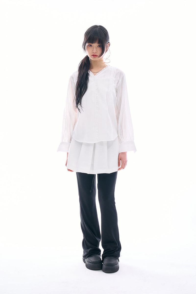 Raucohouse（ラウコハウス）の「Fleur sheer lace blouse（Tops）」