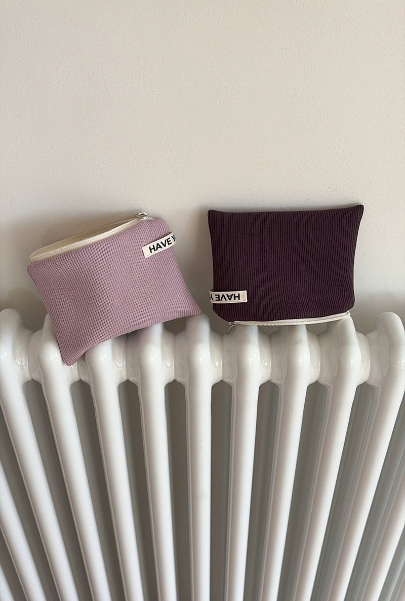 Ribbed flat pouch - pale pink , M size