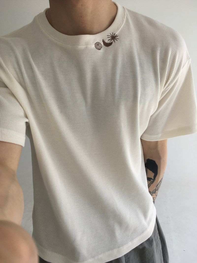 crop weather neck embroidery tee(3colors)