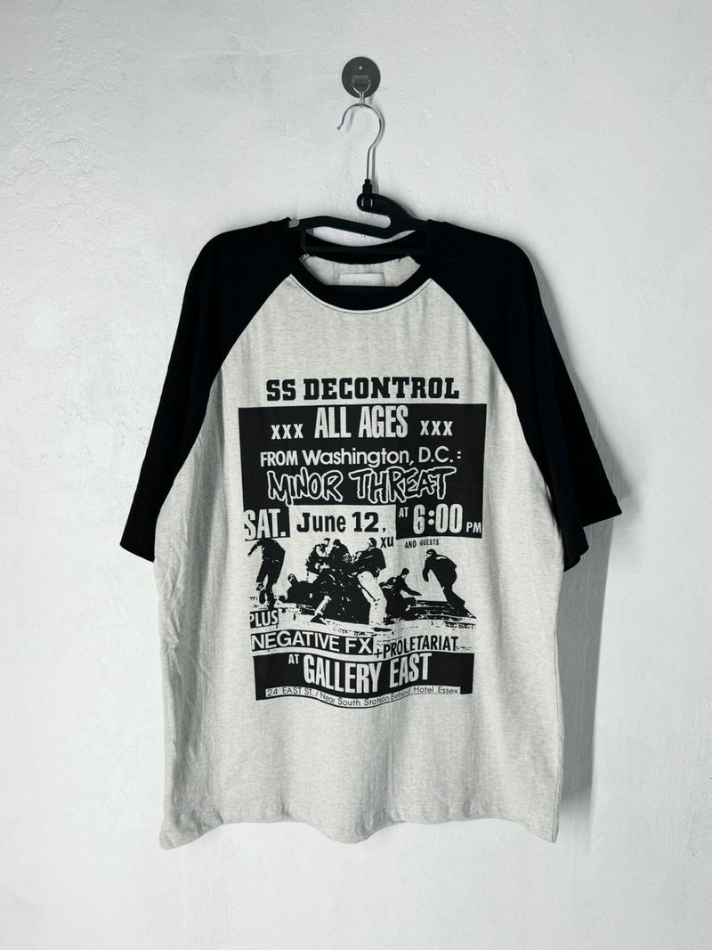 Lettering raglan short sleeve T 3C