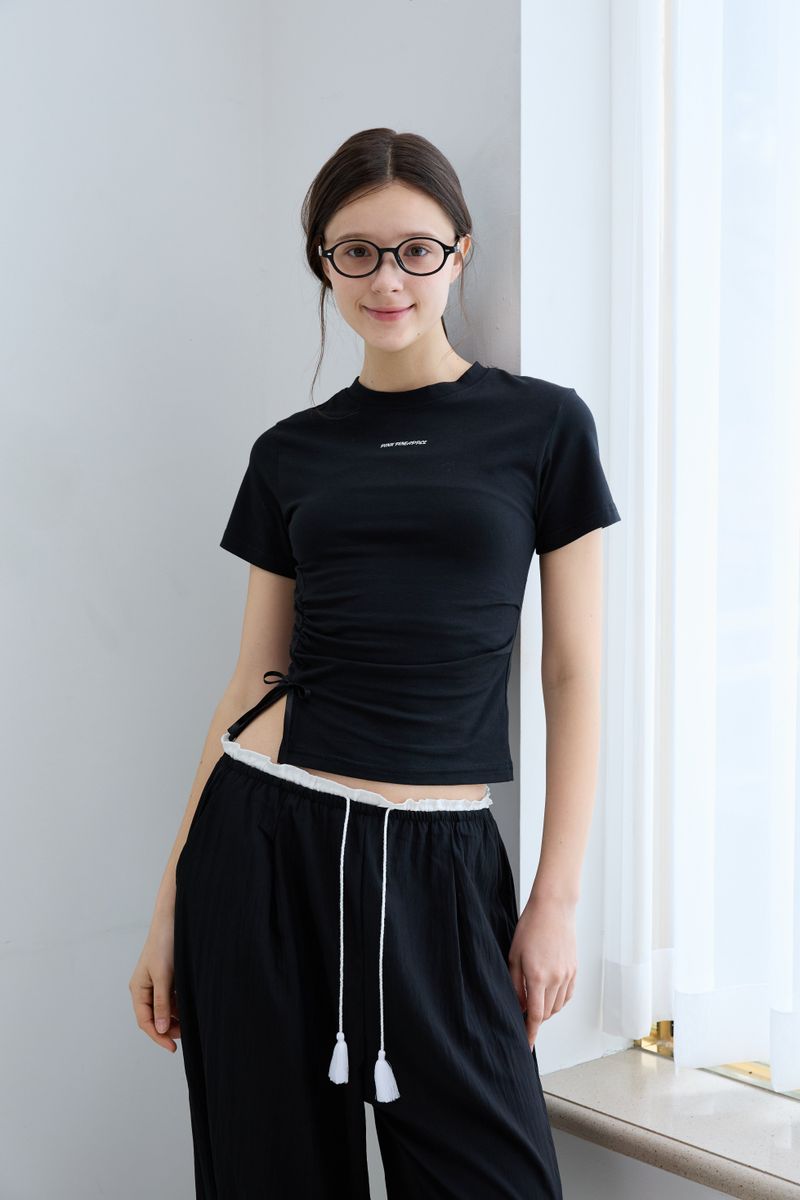 PINK PINEAPPLE（ピンクパイナップル）の「MORI LINE SLIT FLOW T-SHIRT（Tops）」