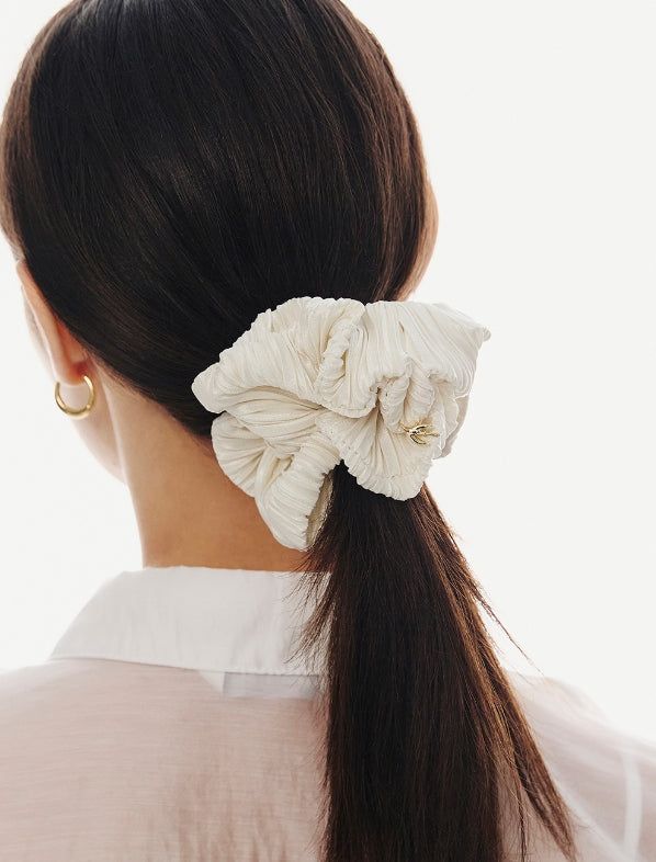 hyeres lor（イエール・ロール）の「26SS★ Colombe d'Or (Y) Pleated Hair Scrunchie（Hair Accessories）」