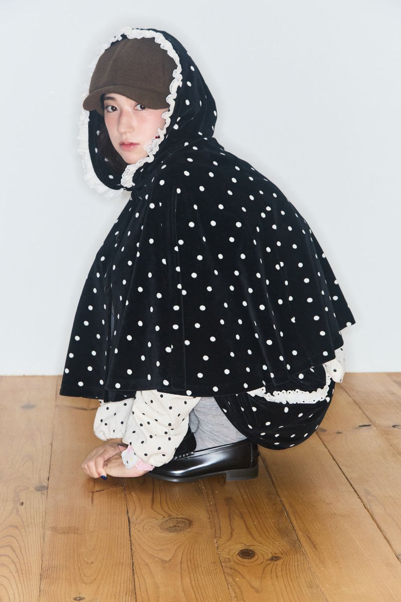 POLKA TERRY HOOD CAPE (BLACK)