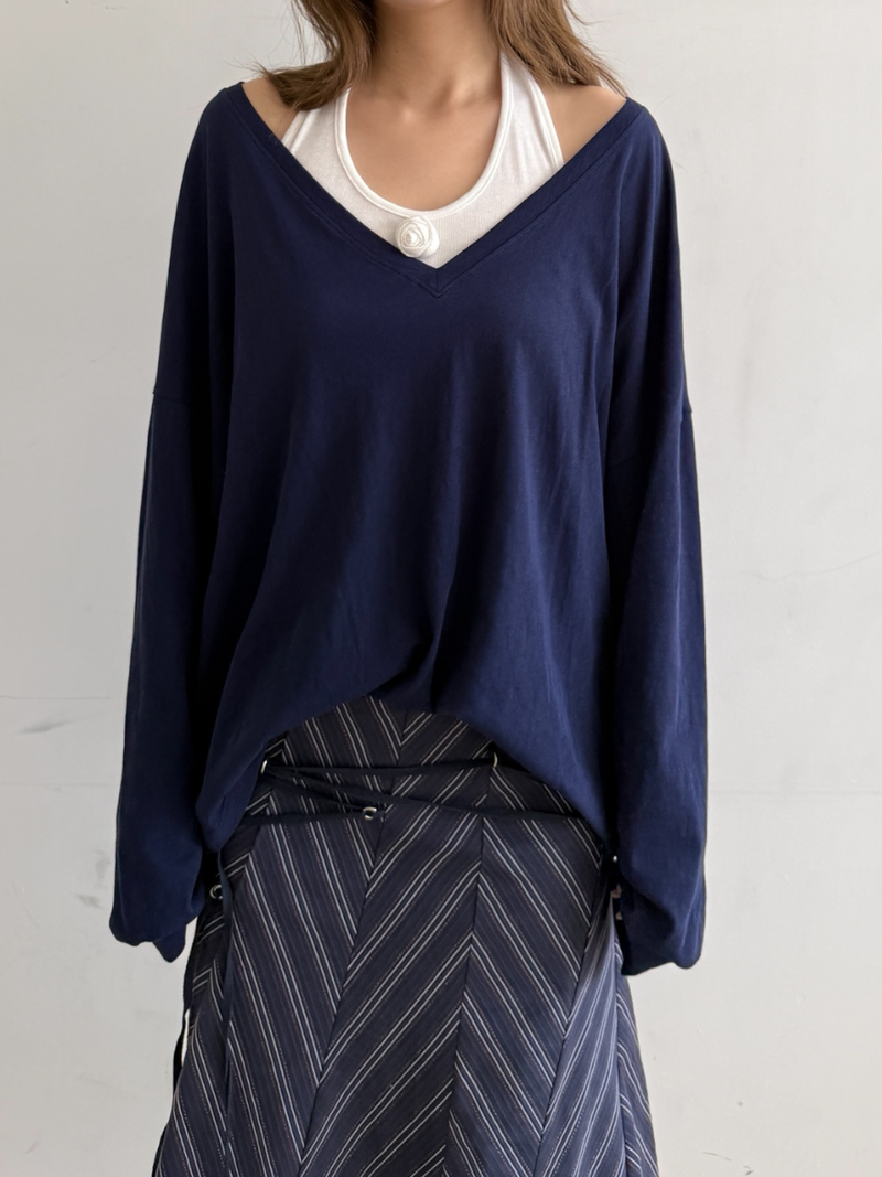 deep v neck loose T